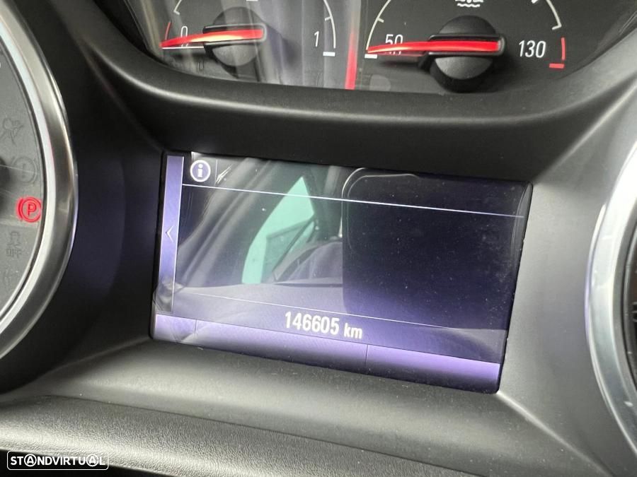 Opel Astra Caravan - 13