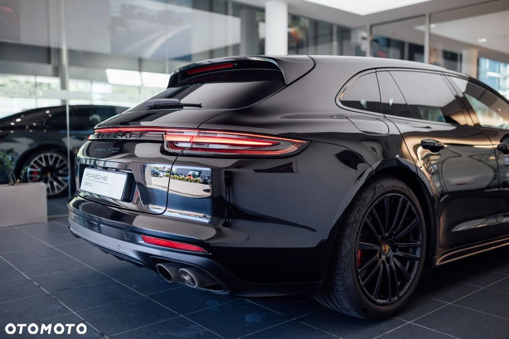 Porsche Panamera GTS GPF - 38