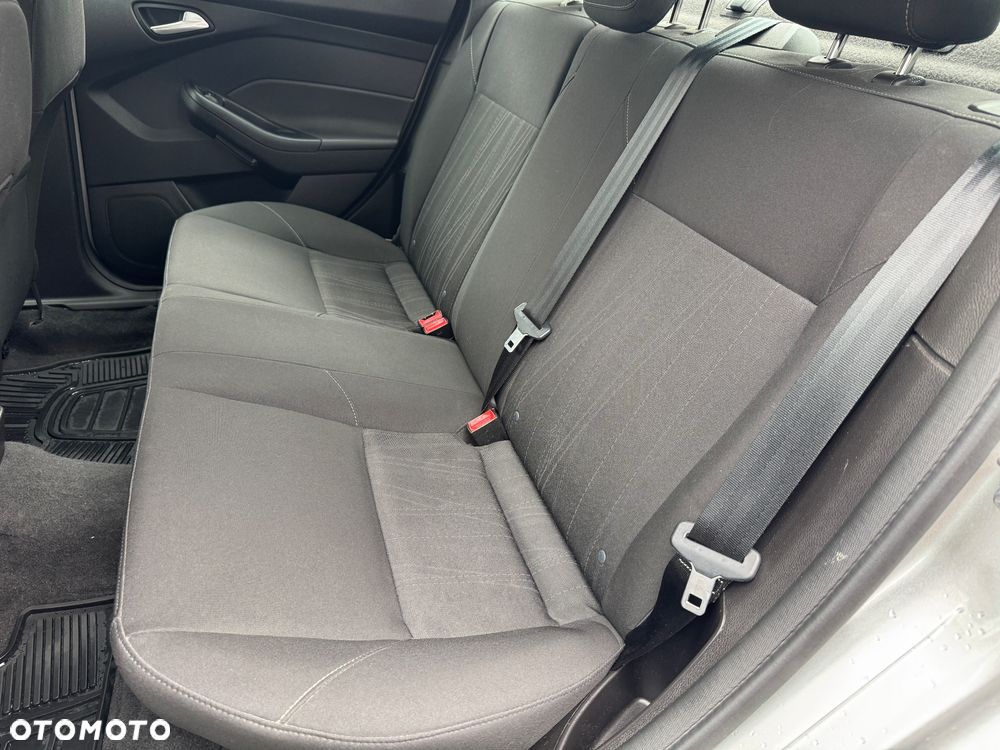 Ford Focus - 10