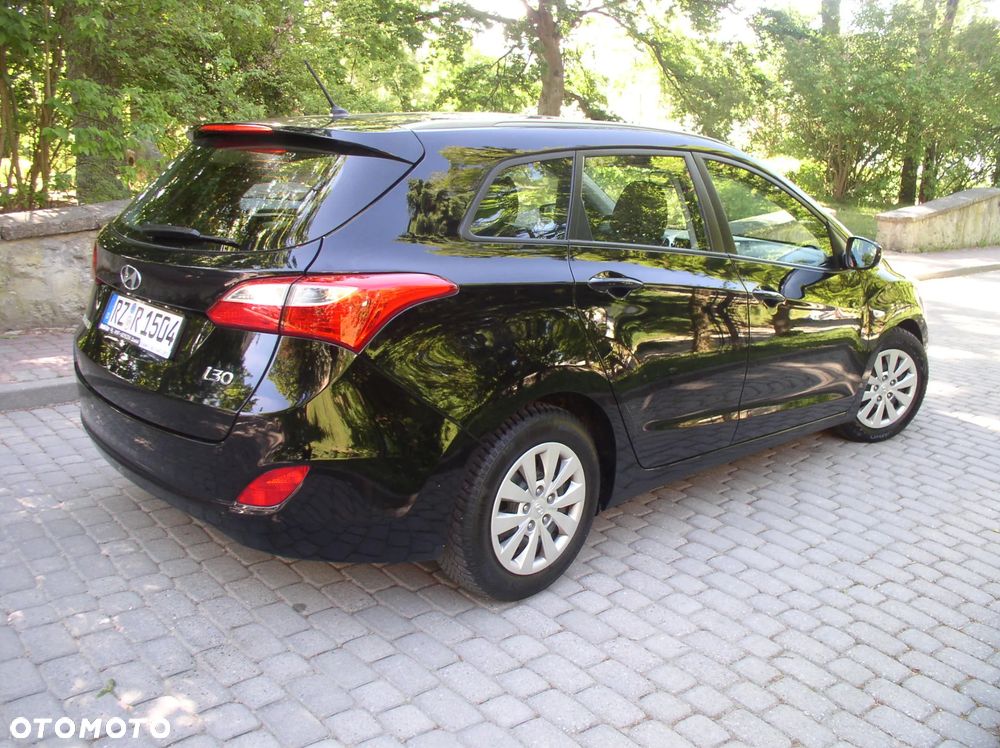 Hyundai i30 blue 1.4 Classic - 4