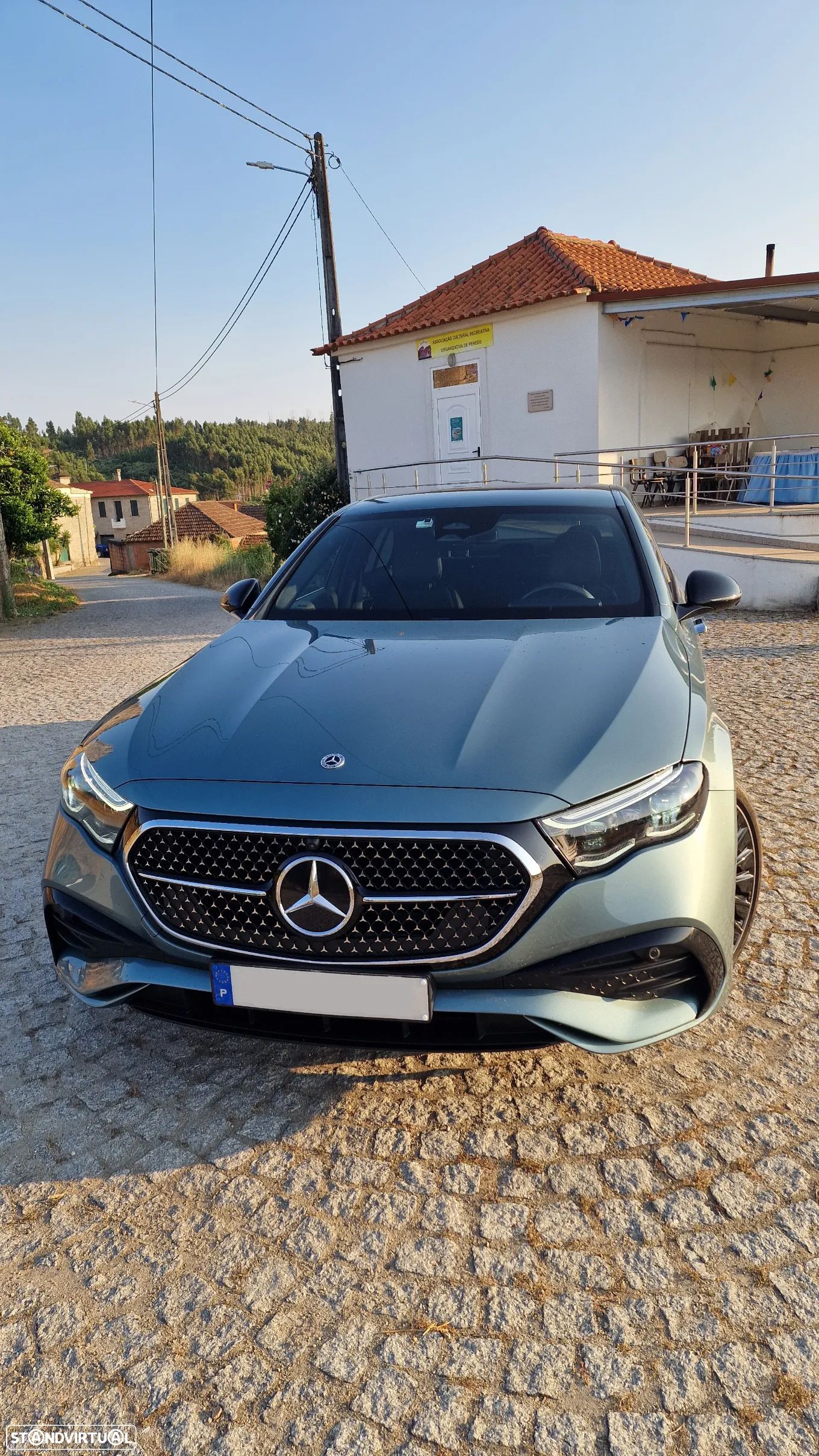 Mercedes-Benz E 300 - 1