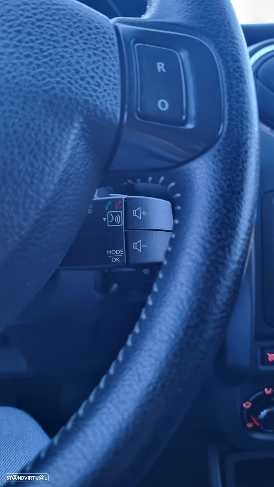 Dacia Duster 1.5 dCi SL Urban Explorer - 17