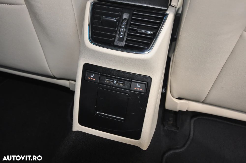Skoda Octavia 2.0 TSI DSG Style - 19