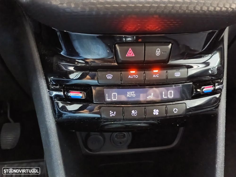 Peugeot 2008 1.2 VTi Allure - 18