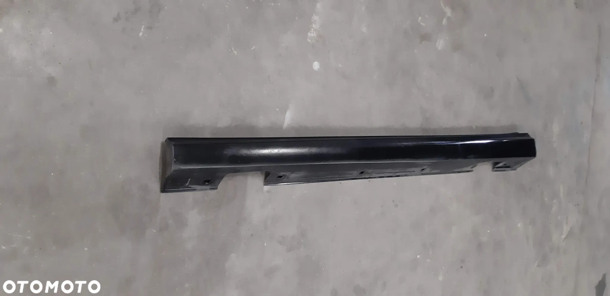 Listwa progowa lewa A2466900240 Mercedes B-Klasa W246 - 3