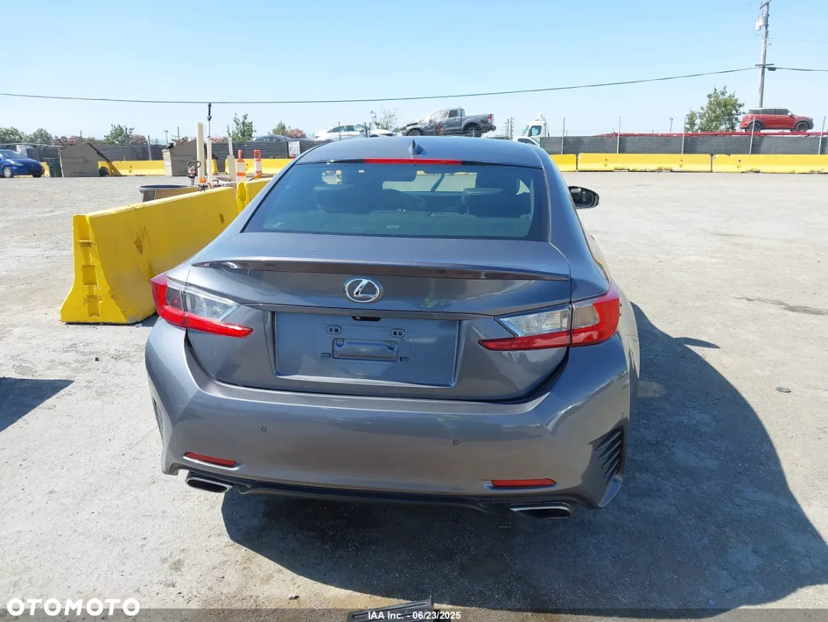 Lexus RC - 6