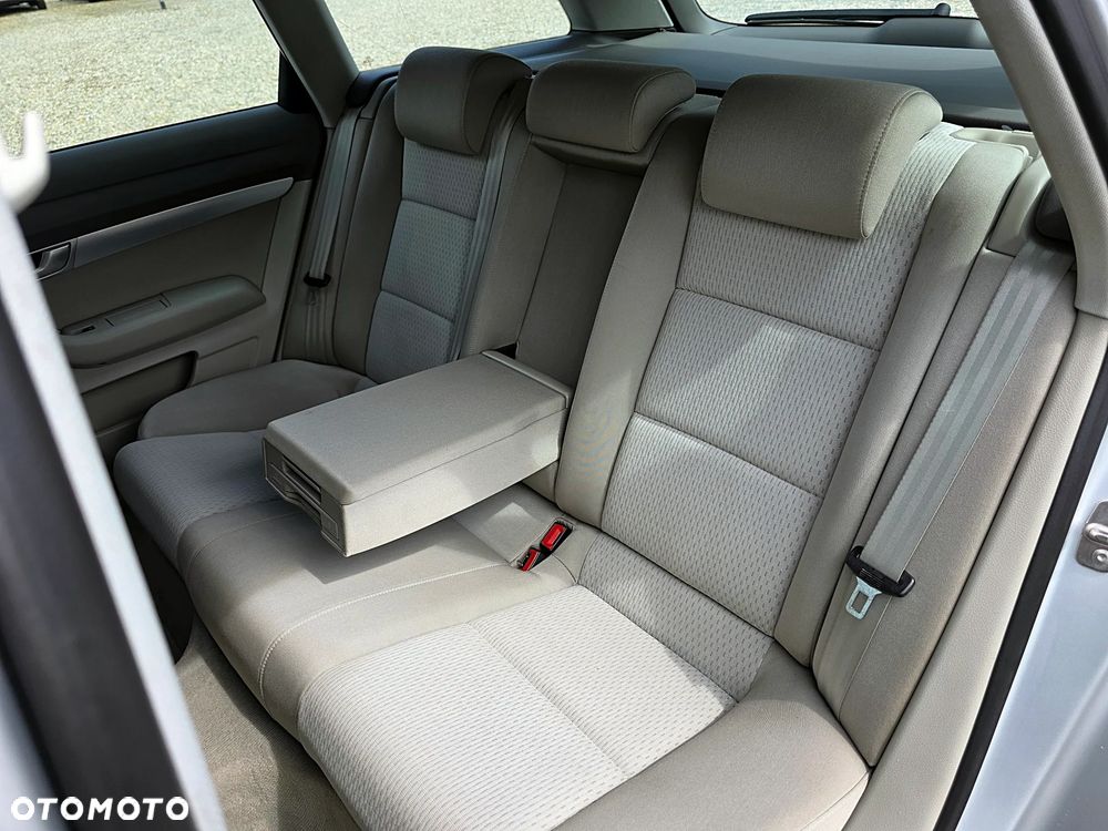 Audi A6 Avant 2.0 TDI DPF - 11