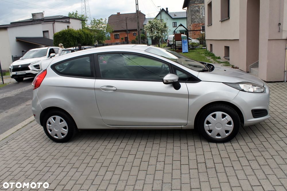 Ford Fiesta 1.25 Ambiente EU5 - 6
