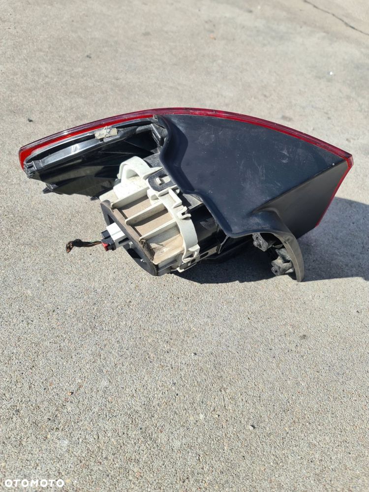 Lampa Tylna Prawa VW Golf VII Sportsvan 510945096J - 5