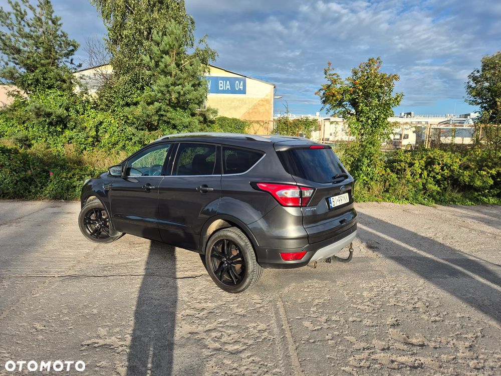 Ford Kuga - 4