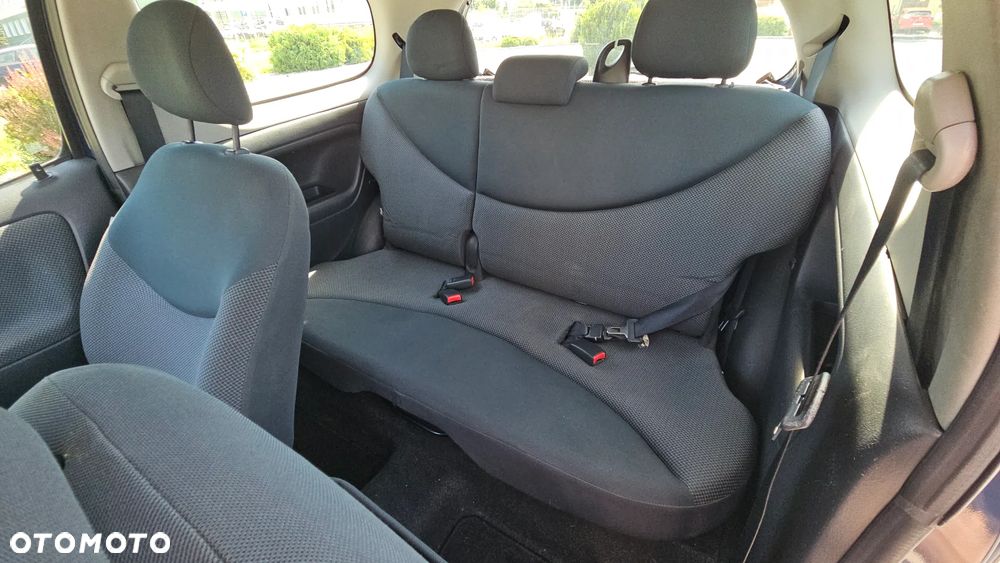 Toyota Yaris 1.0 Luna - 20