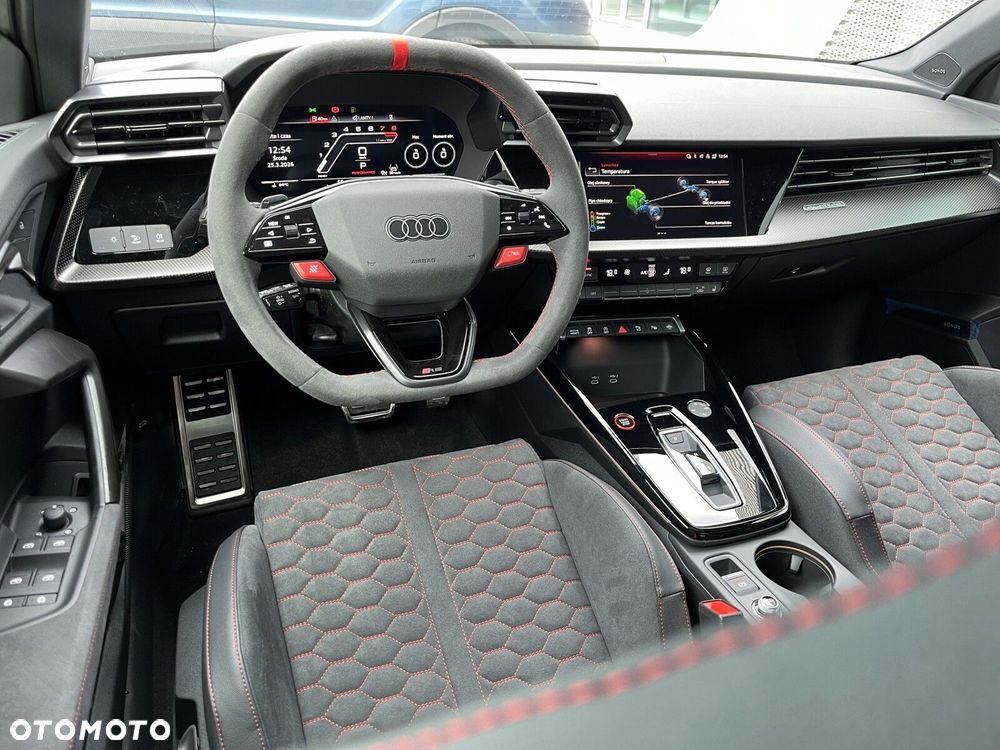 Audi RS3 Limousine - 21