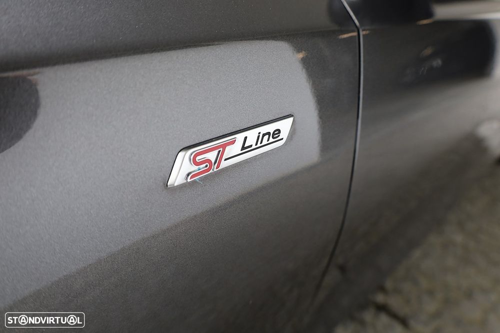 Ford Focus 1.0 EcoBoost MHEV ST-Line - 11