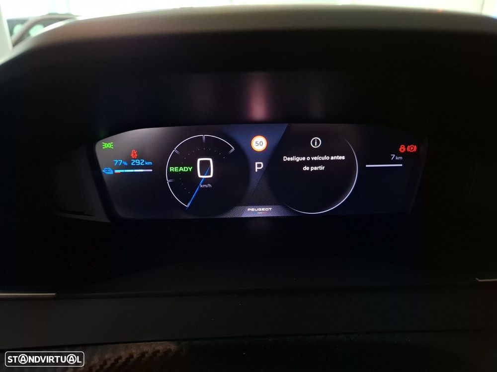 Peugeot e-2008 54 kWh Allure - 13