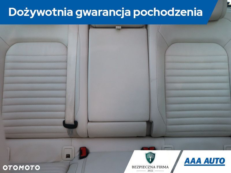 Volkswagen Passat Variant - 11