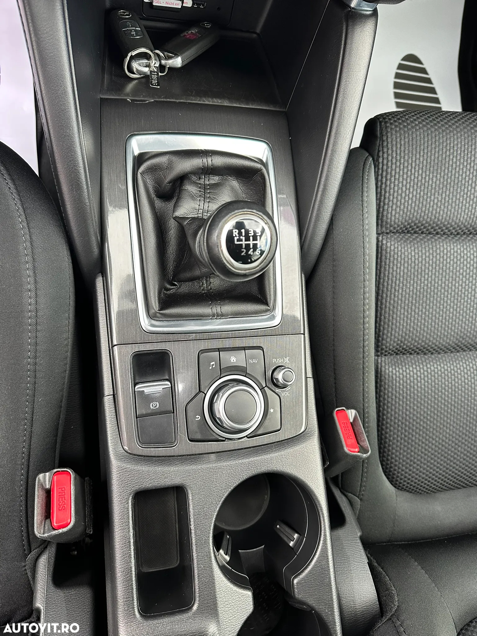 Mazda CX-5 SKYACTIV-D 175 AWD Sports-Line - 30