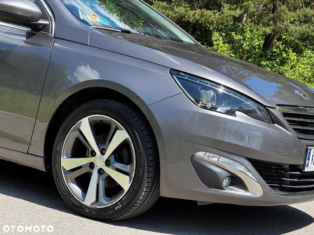 Peugeot 308 1.6 BlueHDi Allure S&S - 38