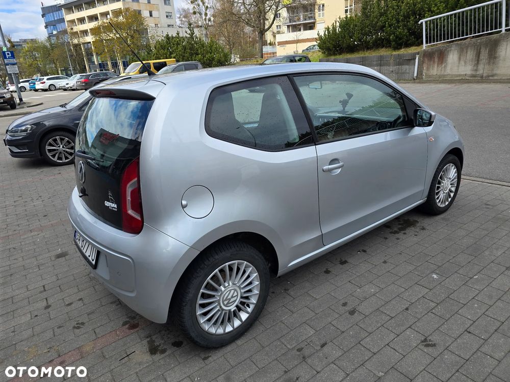 Volkswagen up! black style - 9