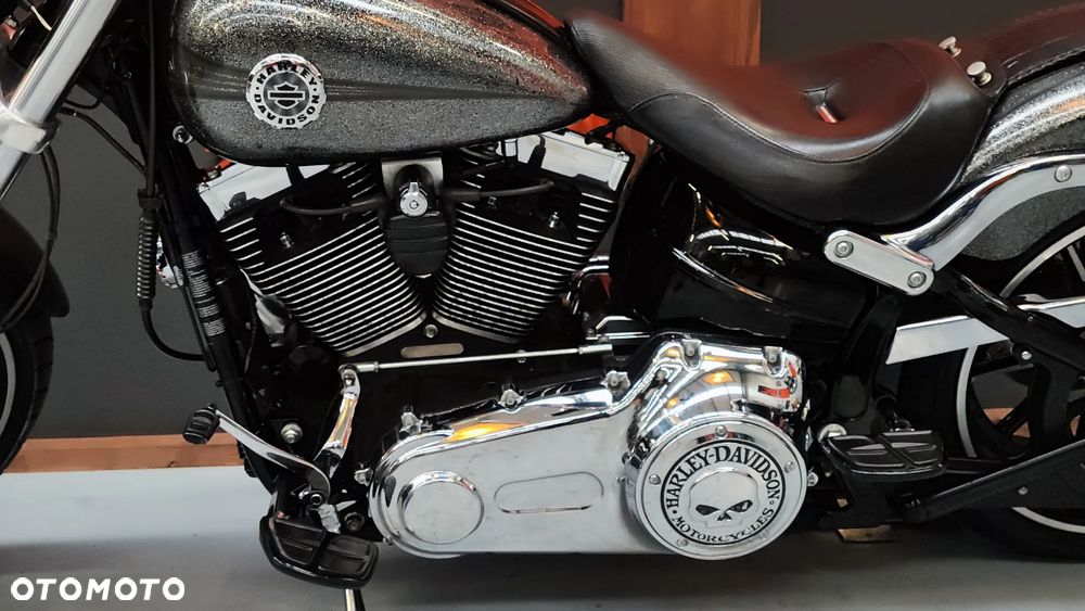 Harley-Davidson FXSB Breakout - 17