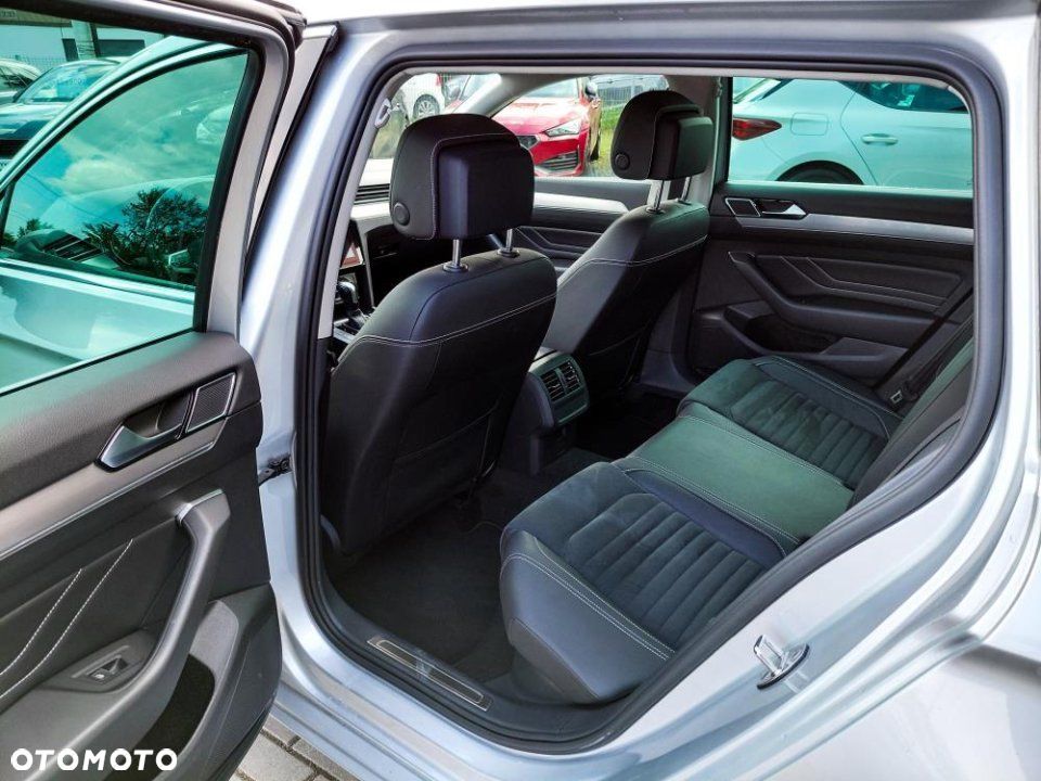 Volkswagen Passat - 9