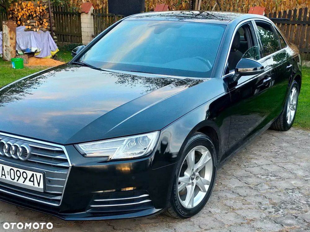 Audi A4 Limousine - 1