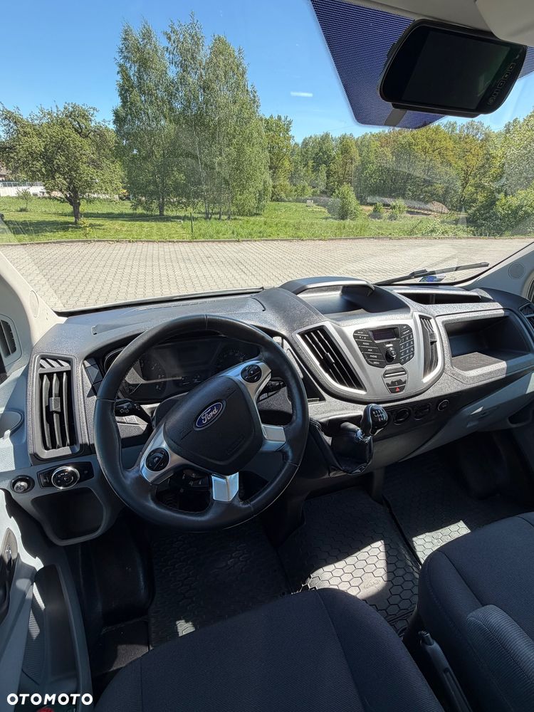 Ford Transit - 13