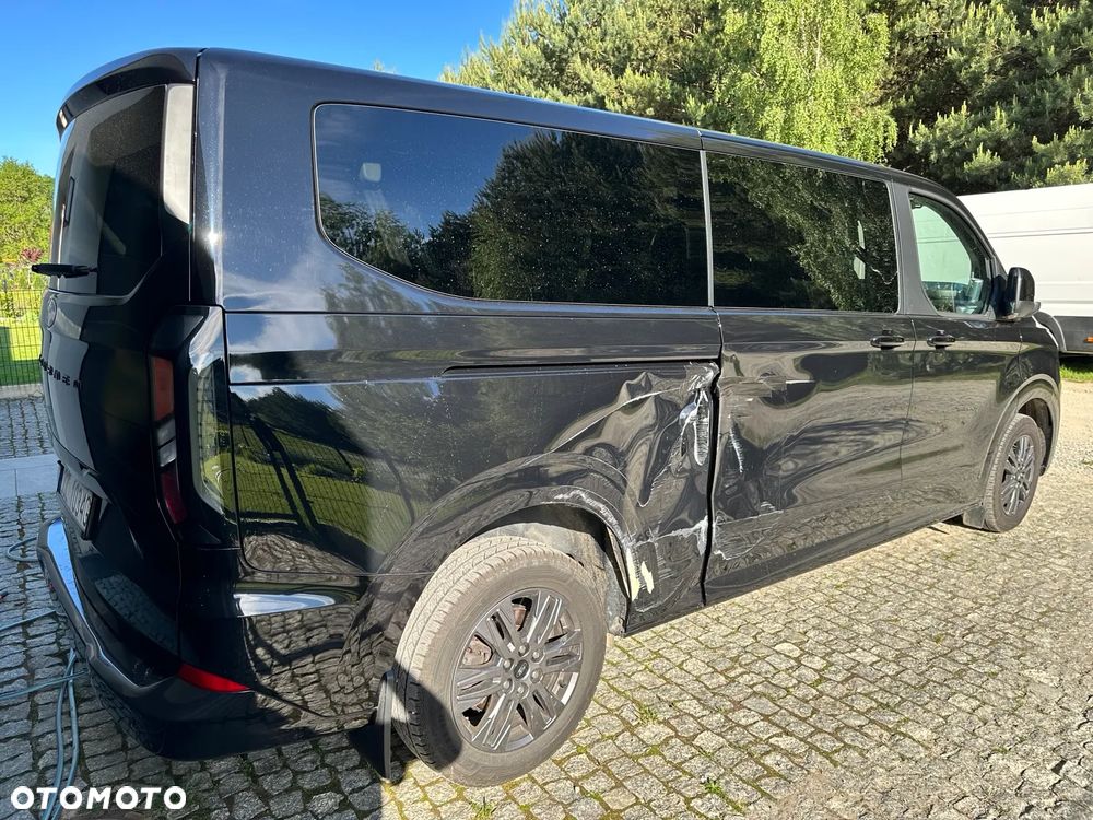 Ford Tourneo Custom - 5