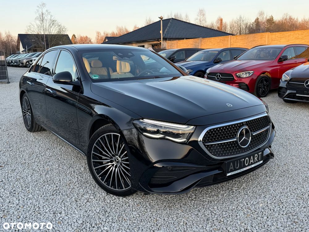 Mercedes-Benz Klasa E 400e 4Matic 9G-TRONIC - 23