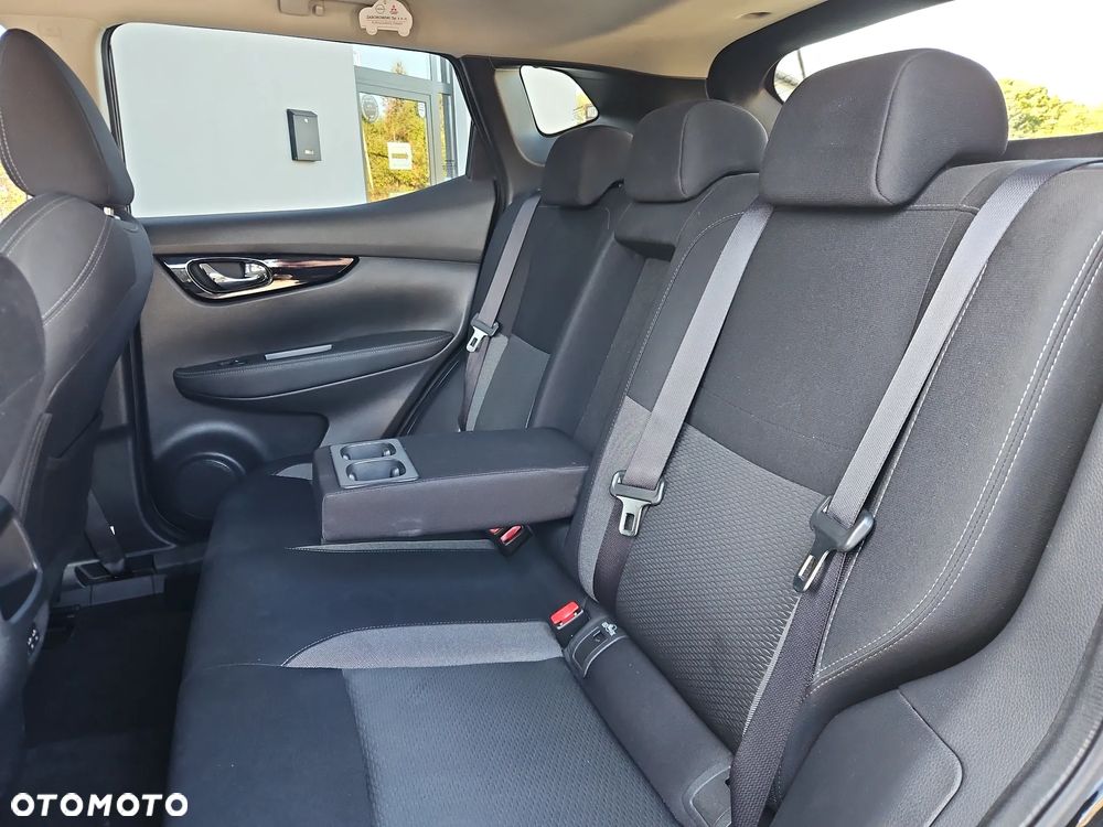 Nissan Qashqai 1.3 DIG-T N-Connecta - 14