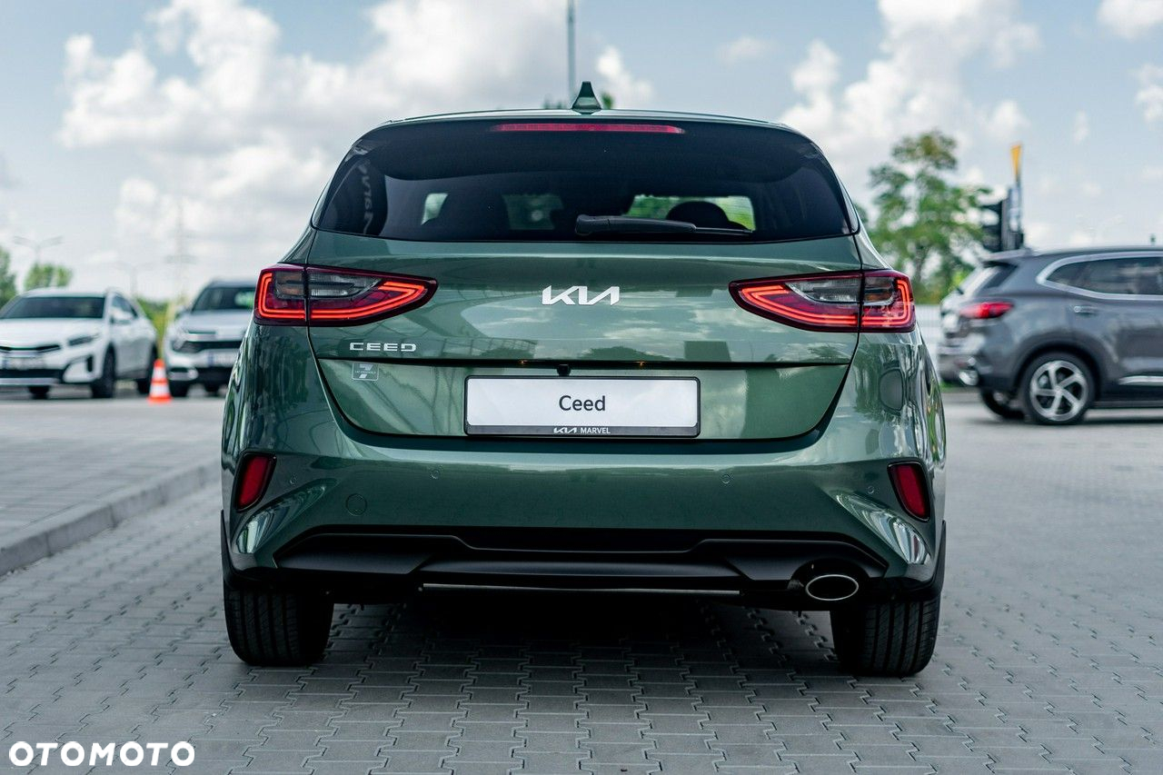 Kia Ceed - 5