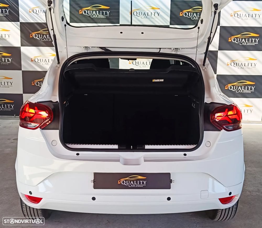 Dacia Sandero - 8