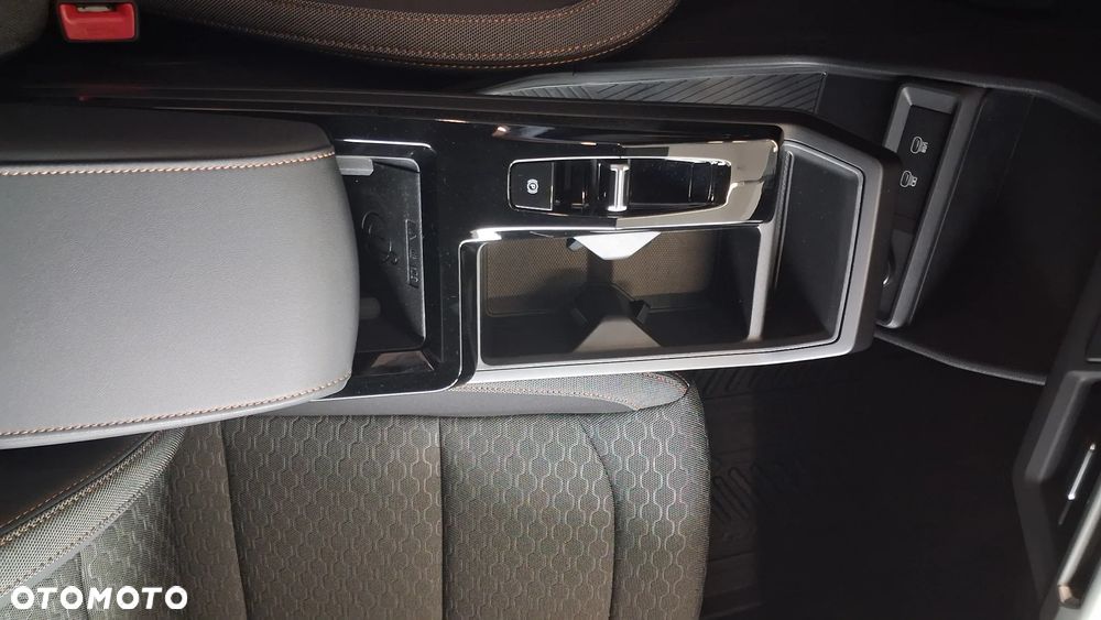 SsangYong/KGM Torres 1.5 T-GDI HEV e-DHT Joy - 15