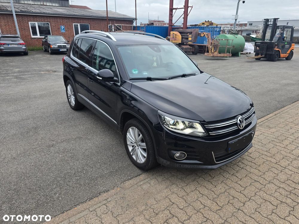 Volkswagen Tiguan 2.0 TDI DPF 4Motion BlueMotion Technology DSG Lounge Sport & Style - 13