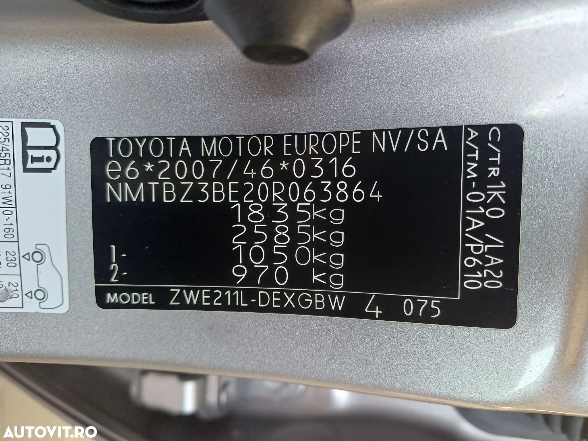 Toyota Corolla Sedan 1.8 HSD Dynamic - 32