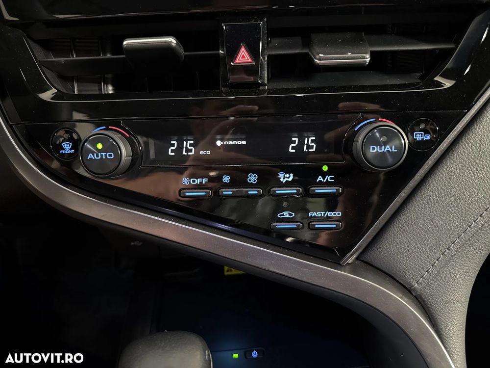 Toyota Camry - 19