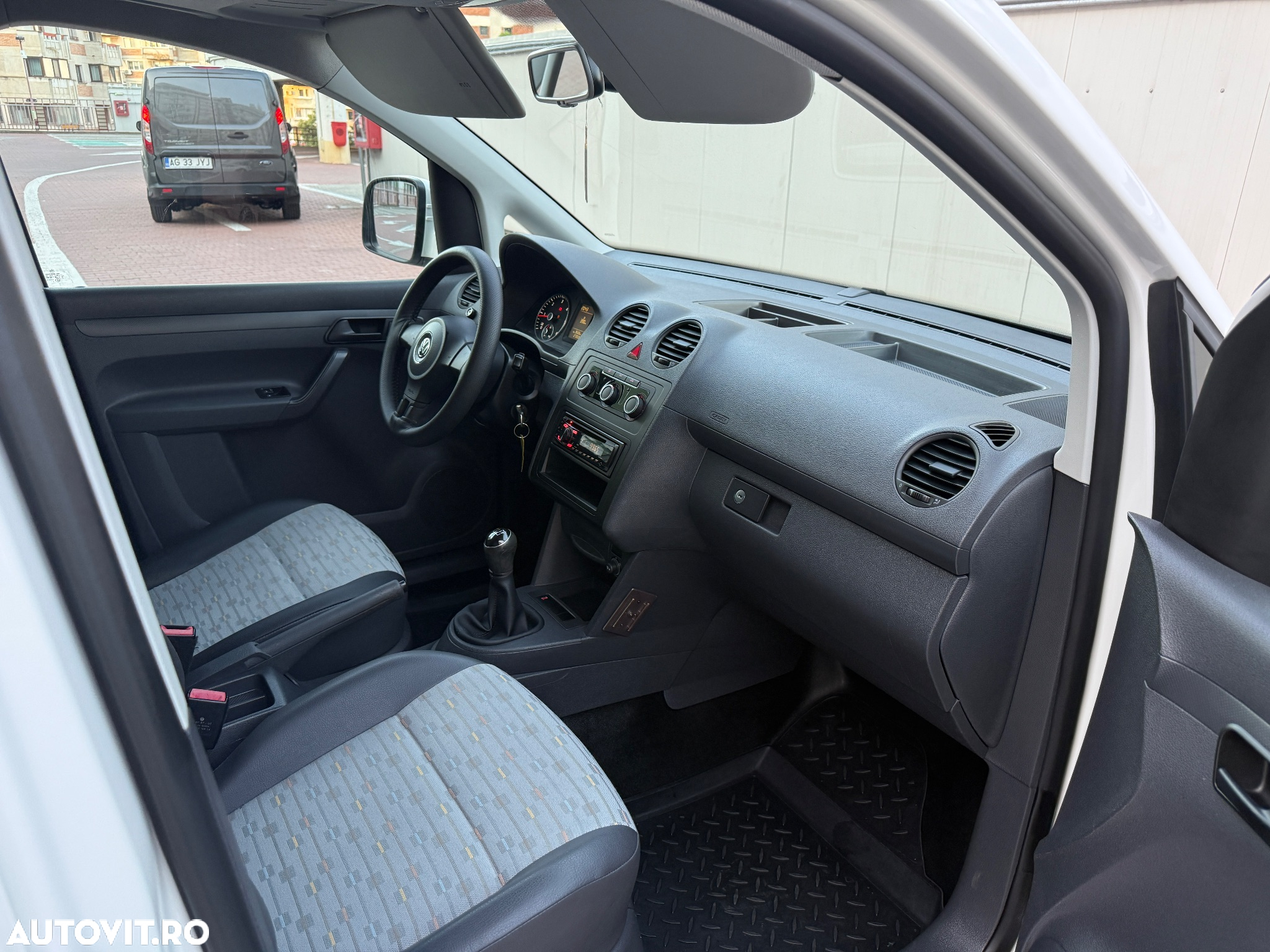 Volkswagen Caddy 1.6 TDI (7-Si.) BMT Maxi Startline - 12