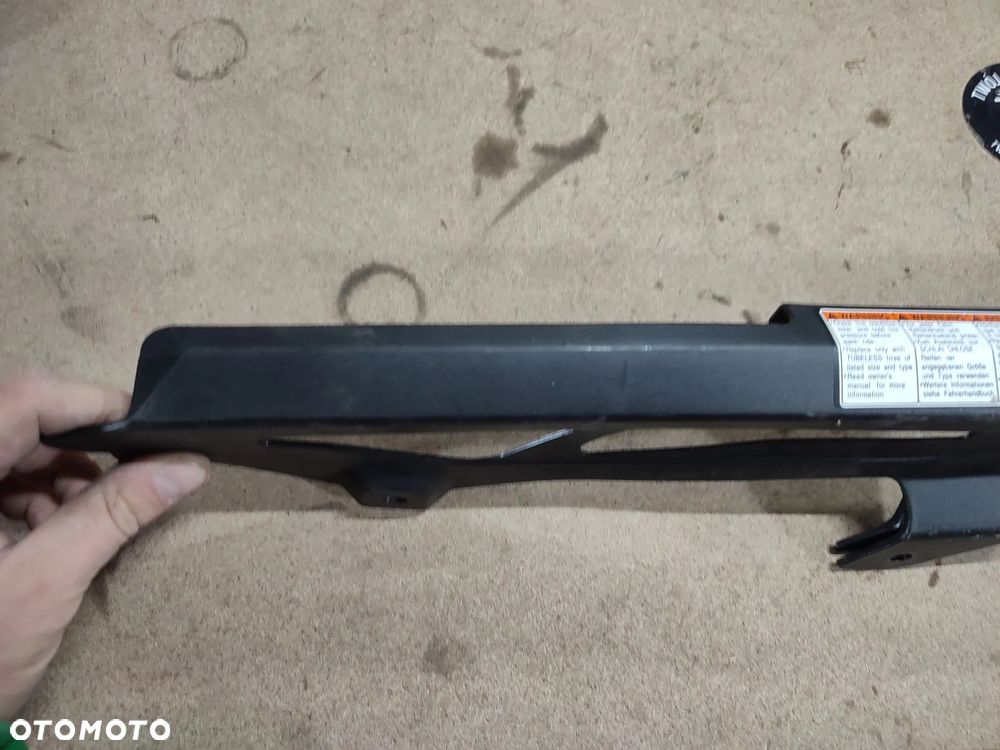 Osłona łańcucha Suzuki SV 650 - 6