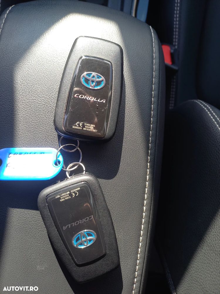 Toyota Corolla Sedan 1.8 HSD Exclusive - 32