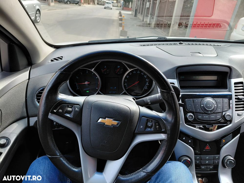 Chevrolet Cruze 1.8 Ecotec LT+ - 1