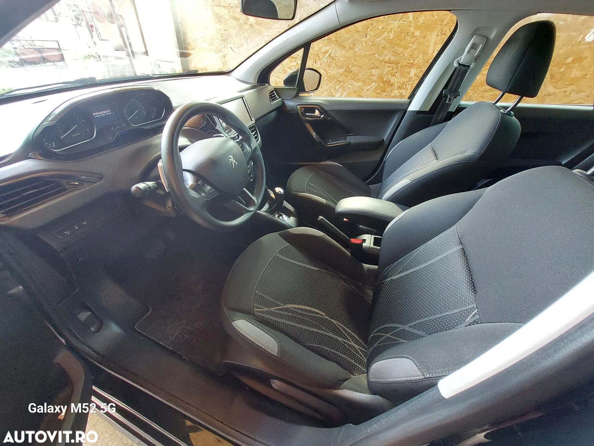 Peugeot 208 1.4 HDi FAP STT Active - 10
