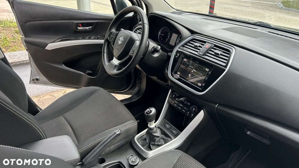 Suzuki SX4 S-Cross 1.4 T Premium - 7