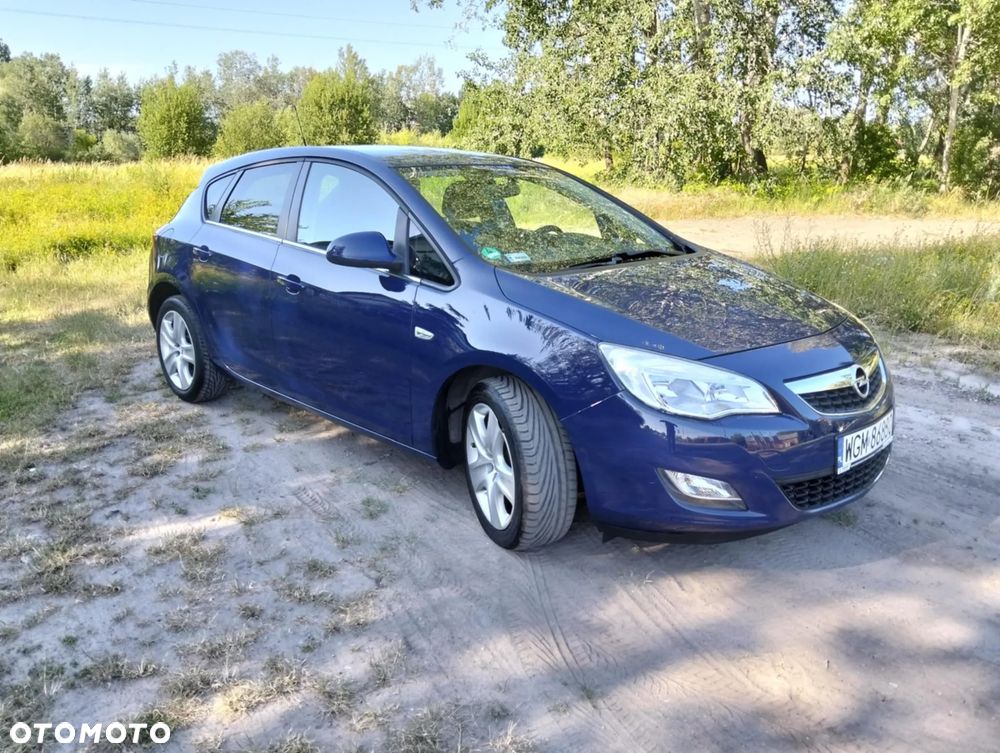Opel Astra IV 1.4 T Enjoy - 2