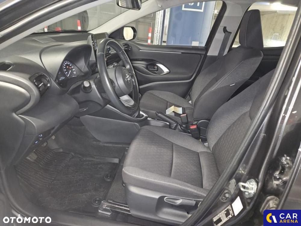 Toyota Yaris 1.5 Comfort - 21