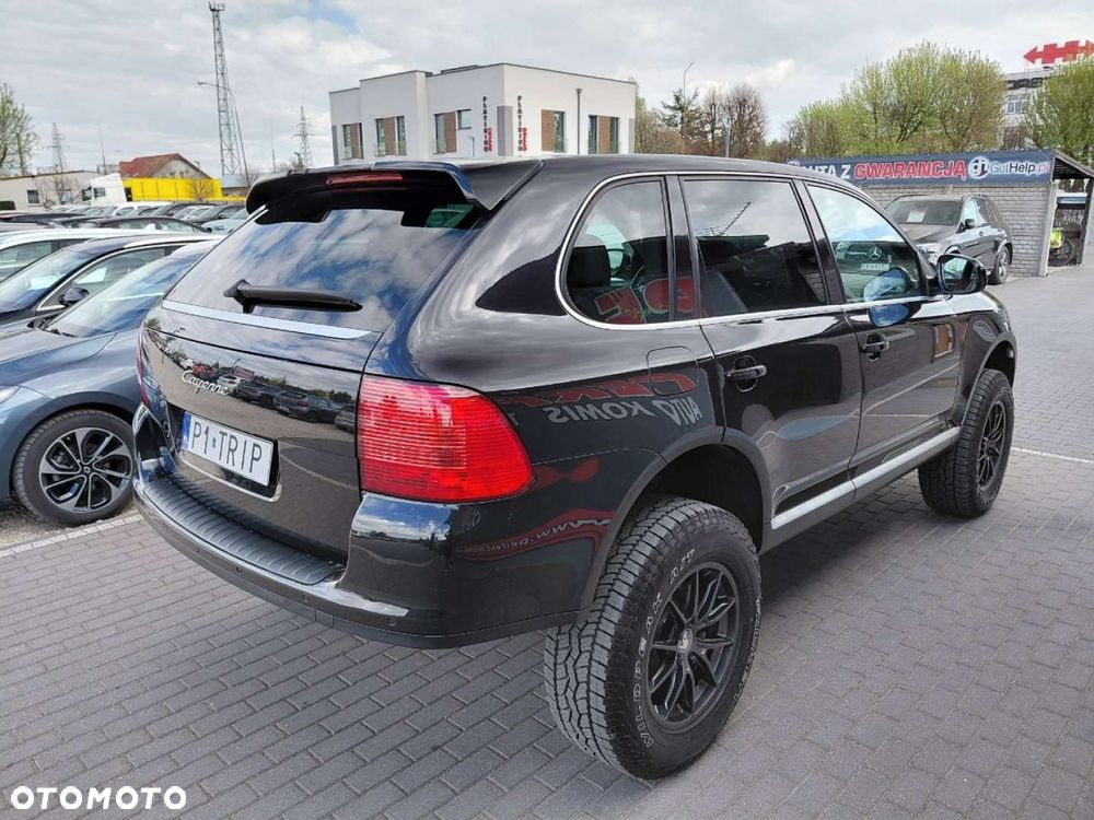 Porsche Cayenne - 8