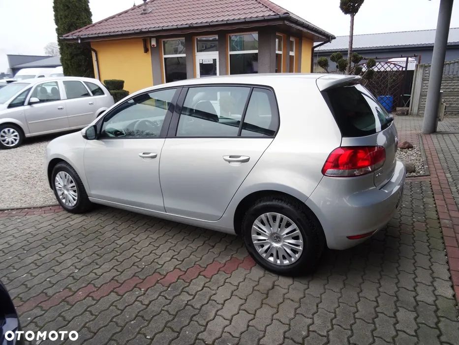 Volkswagen Golf VI 1.6 TDI Comfortline - 8
