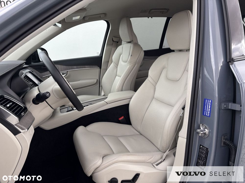 Volvo XC 90 - 7