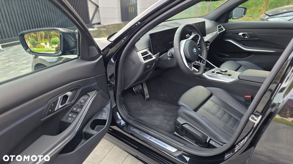 BMW Seria 3 330i xDrive M Sport sport - 17