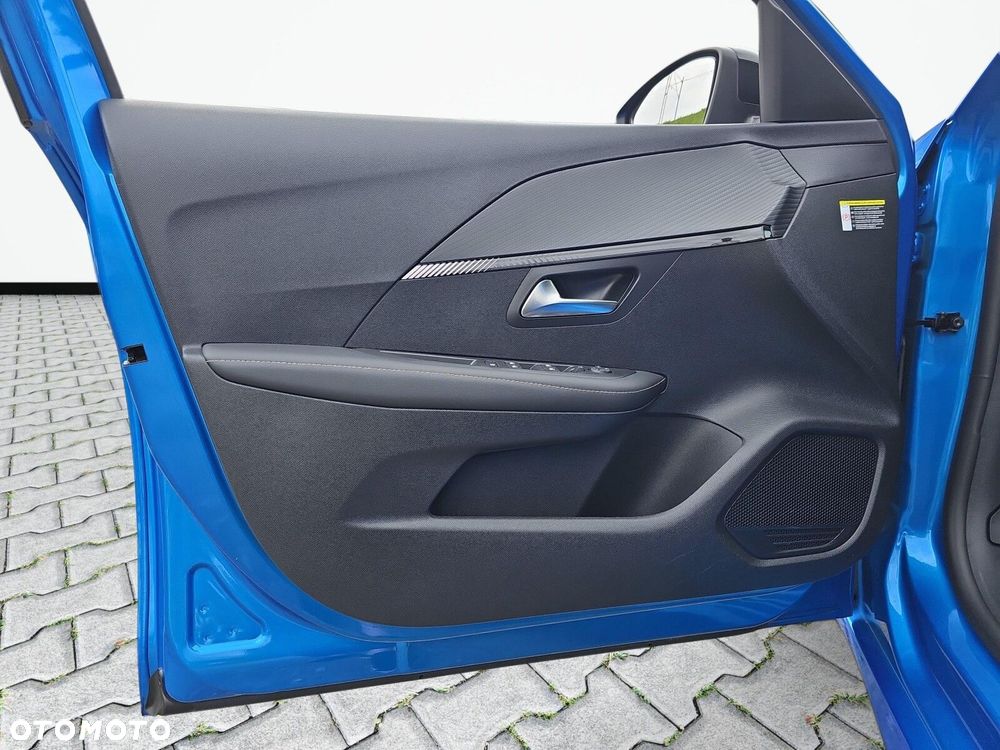 Peugeot 208 - 19