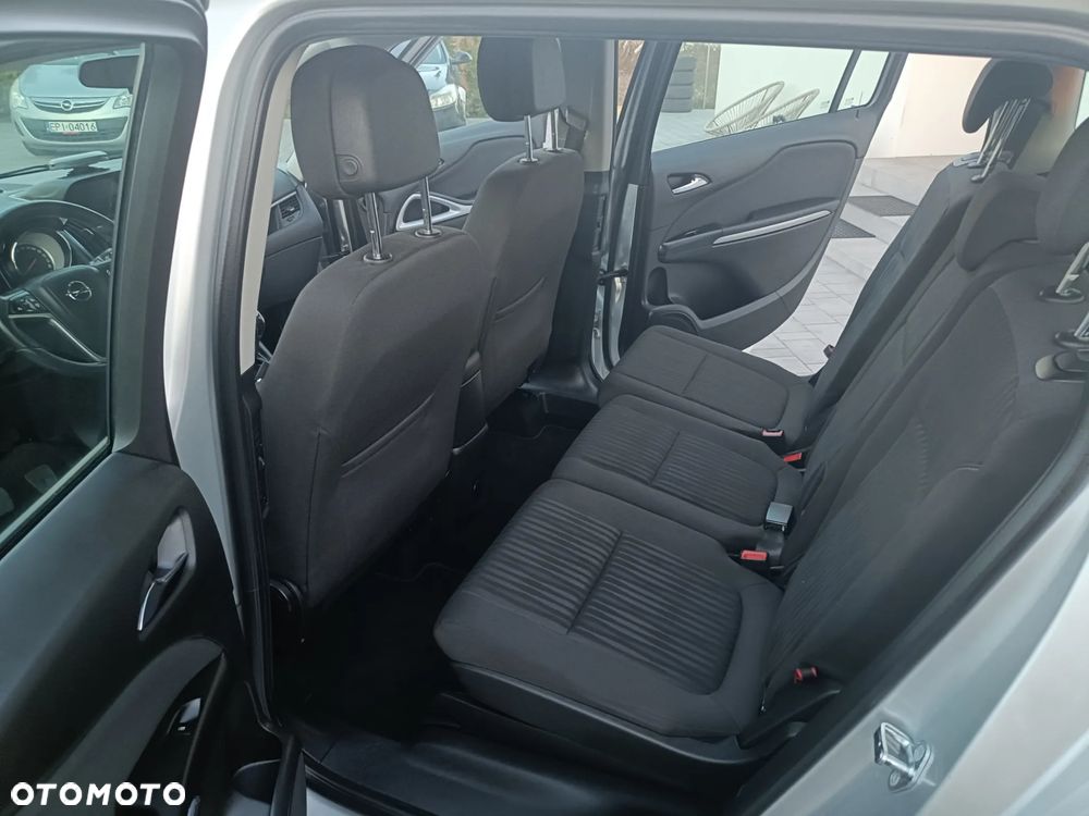 Opel Zafira - 17