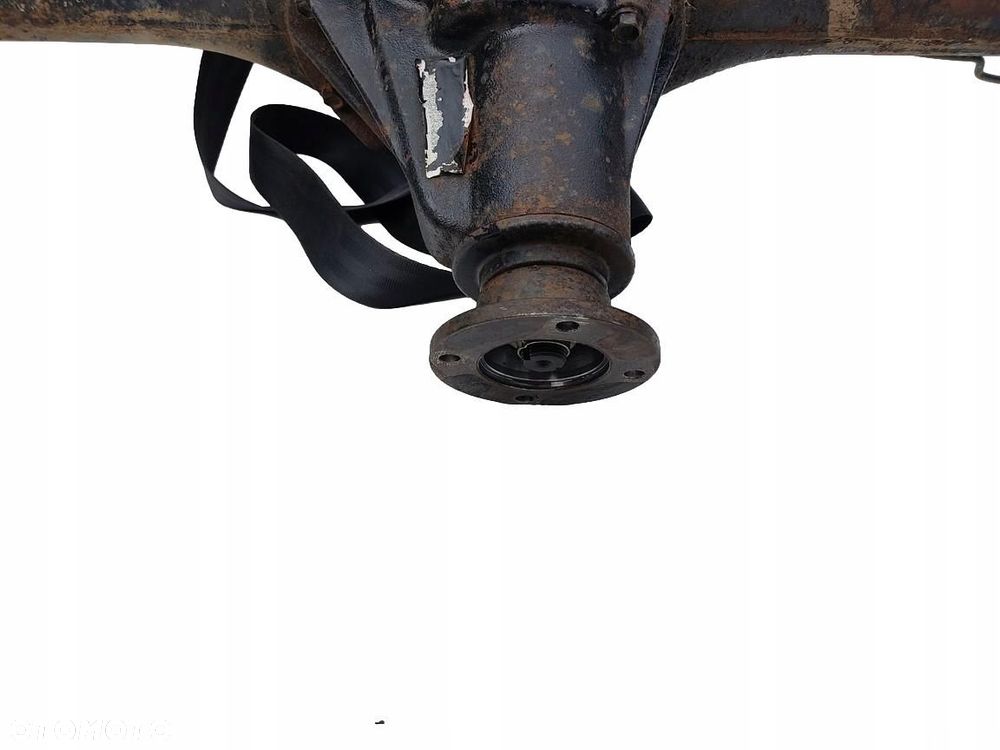 most tył tylny isuzu d-max i 3.0 td 4jj1 2002-2007 - 9